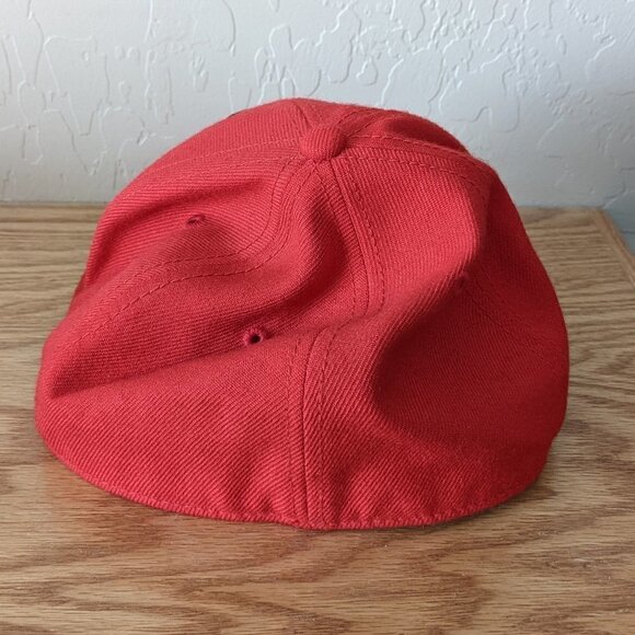 RARE! DC The Flash Wool Fitted Cap - Picture 2 of 7